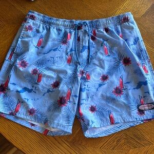 Men’s vineyard vines, swim shorts, size large new without tag